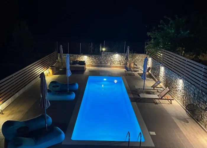 Vilă Sani Luxury Pool *