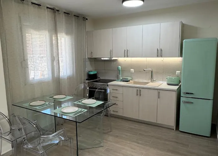 Sani Luxury Pool Vila *