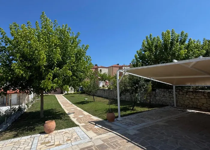 Sani Luxury Pool Vila *